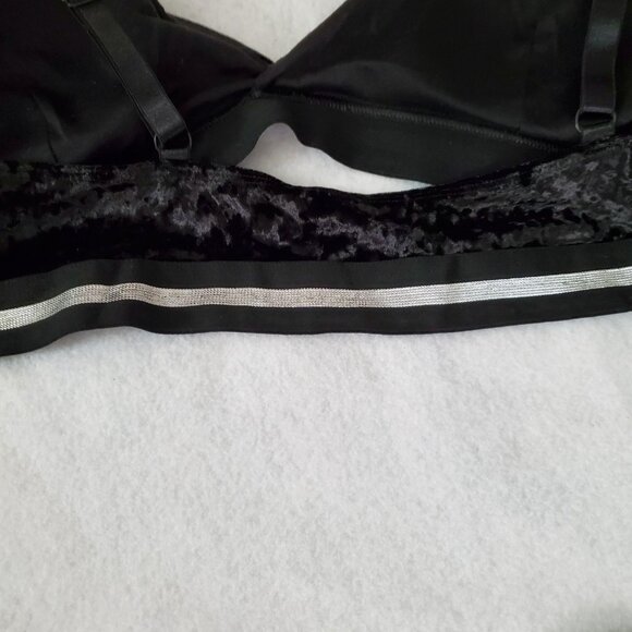 Panty & Bra Set 2X Black Velour Silver Trim Sexy rue21 - Picture 7 of 12